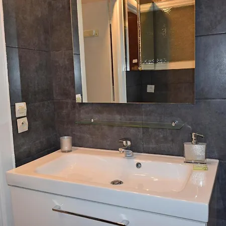 Apartmán Clemenceau 2 *