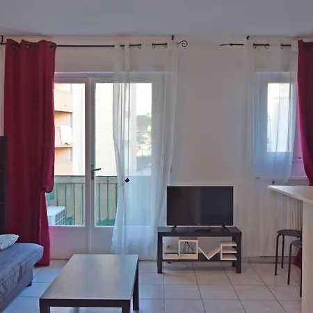 Apartment Clemenceau 2 *
